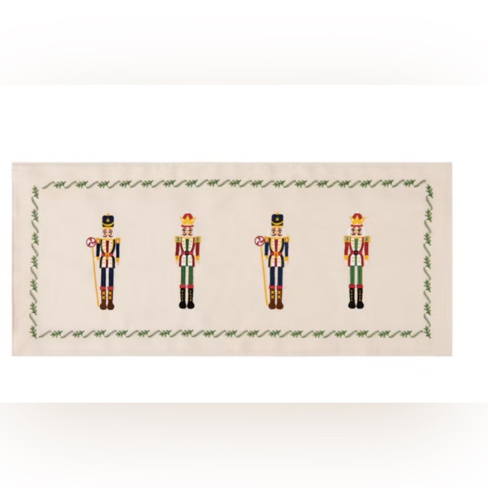 Nutcracker Table Linen Set! - Picture 2 of 5